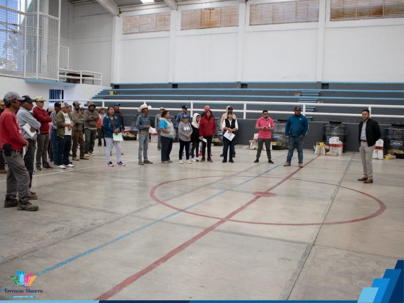 Entrega de Paquetes Económicos